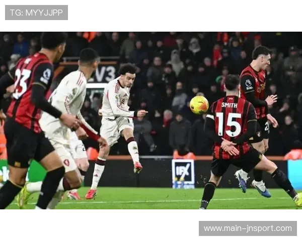 伯恩茅斯3-2绝杀利物浦，阿德利补时制胜