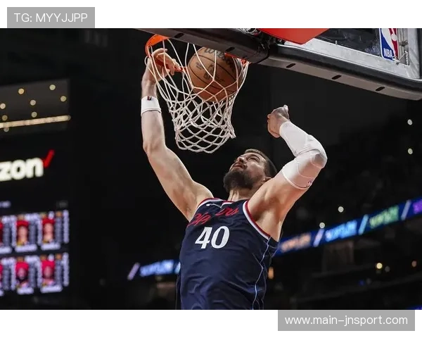 快船117-93大胜太阳，祖巴茨百分百命中率揽20篮板