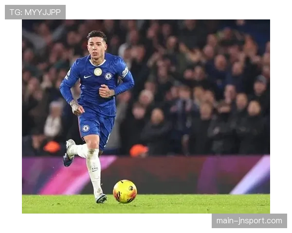 伤病报告：切尔西中场核心恩佐·费尔南德斯缺席，蓝军转换引擎受损